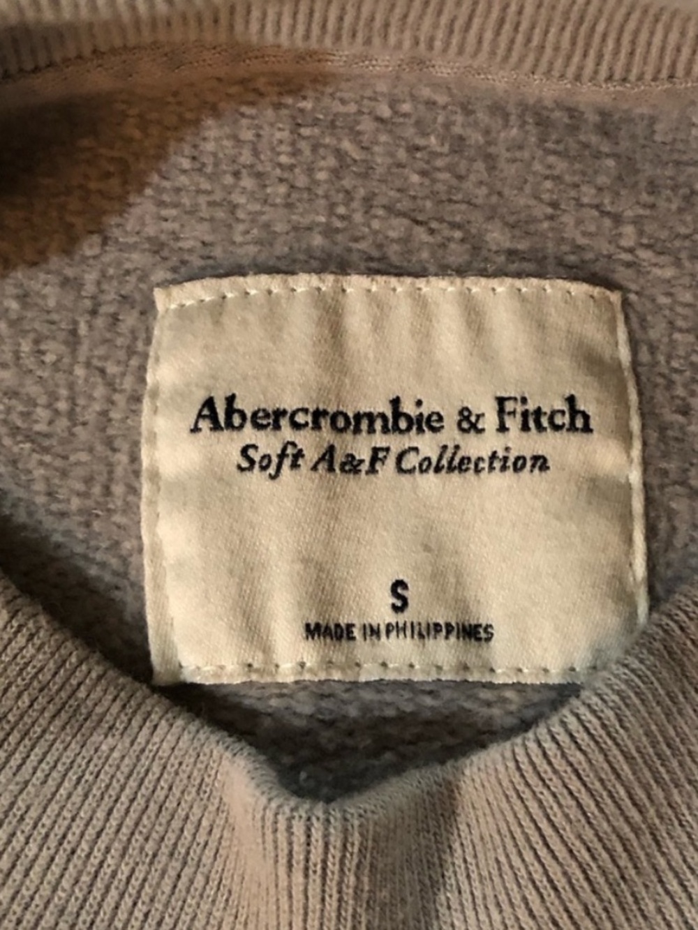 Abercrombie High Neck Sweatshirt & Sweatpants - Picture 14 of 14